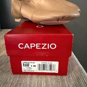 Capezio Slip-On Jazz Shoe in Nude